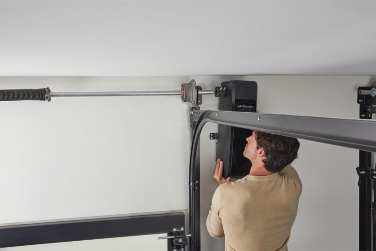 Garage door installation service Beverstone Park
